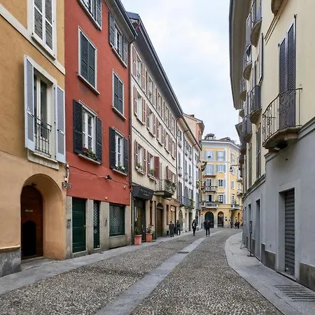 Sleeps 6 Air Con Wifi * Mediolan