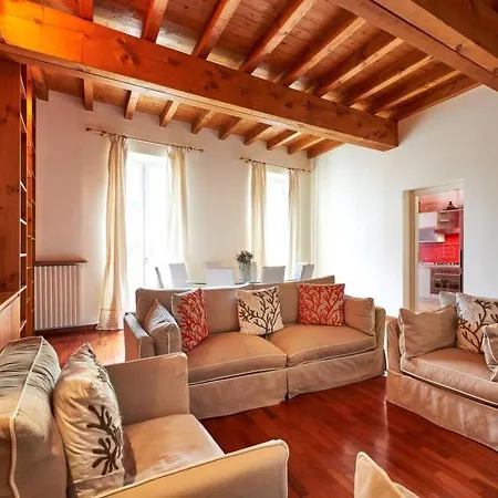 Sleeps 6 Air Con Wifi *